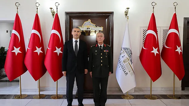 Vali Aktaş, Tümgeneral Diker'i Kabul Etti
