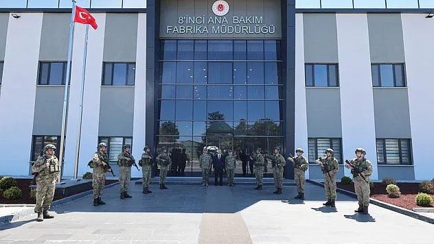 Vali Aktaş, Türkiye'de Tek Üretim Yapan Fabrikada İncelemede Bulundu