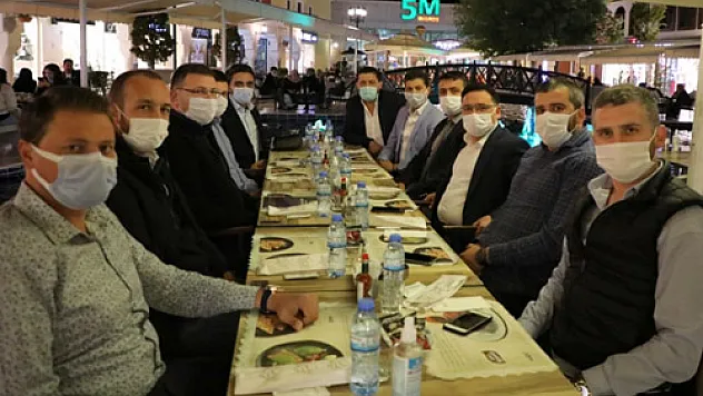 Vali Çiçek, genç girişimcilerle bir araya geldi