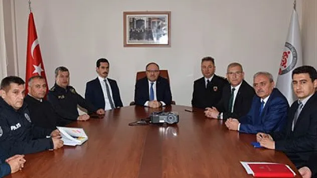 Vali Tutulmaz: Hizmetleri aksatmayın