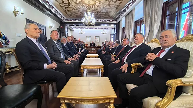 Vali Yiğitbaşı, Cumhuriyet Bayramı Tebriklerini Kabul Etti