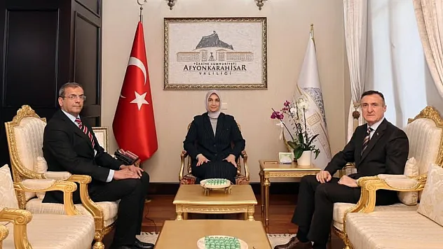 Vali Yiğitbaşı, Emekli Subayları Kabul Etti