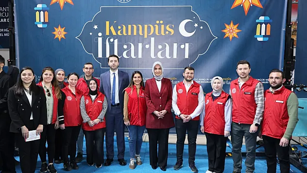 Vali Yiğitbaşı, Hangi Şairin Şiirini Okudu?