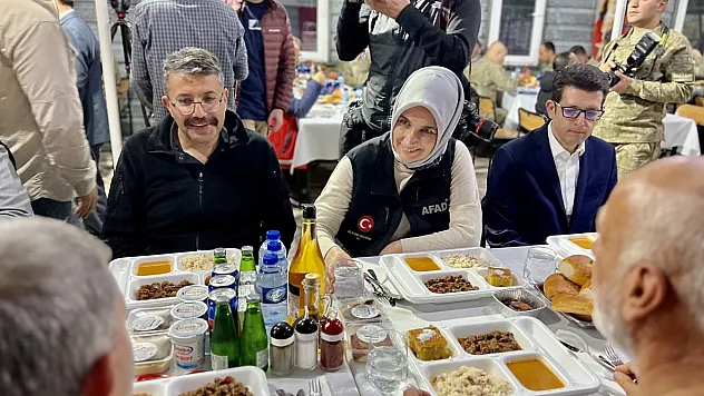 Vali Yiğitbaşı Hatay’da çalışmalarını sürdürüyor