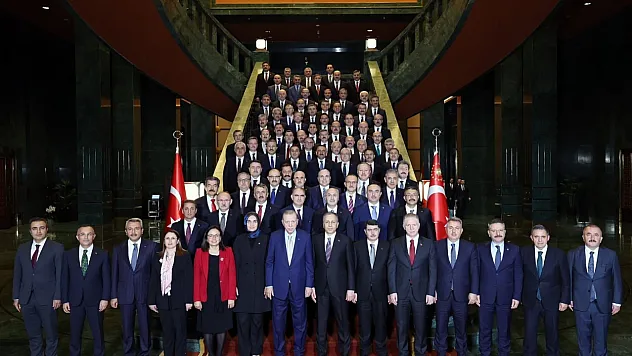 Vali Yiğitbaşı'ndan İdareciler Günü'nde Vatandaşa Hizmet Mesajı