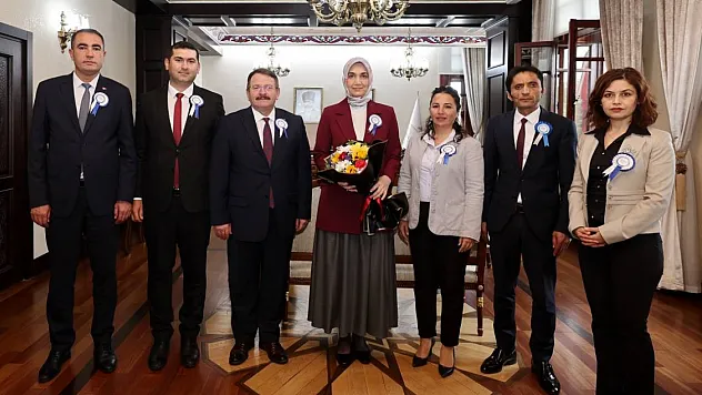 Vali Yiğitbaşı, SGK'nın Başarısını Tebrik Etti