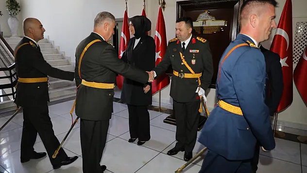 Vali Yiğitbaşı zafer tebriklerini kabul etti