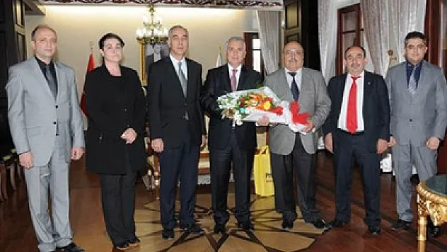 Vali Yıldırım'a 176'ncı yıl ziyareti