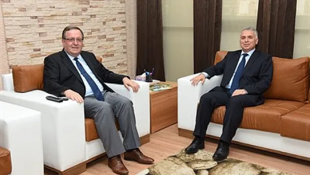 Vali Yıldırım’dan Solak’a ziyaret – Kocatepe Gazetesi