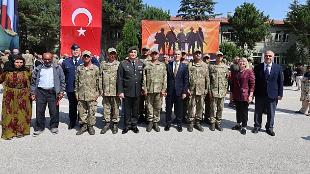 Vatan ve Bayrak İçin Yemin Ettiler