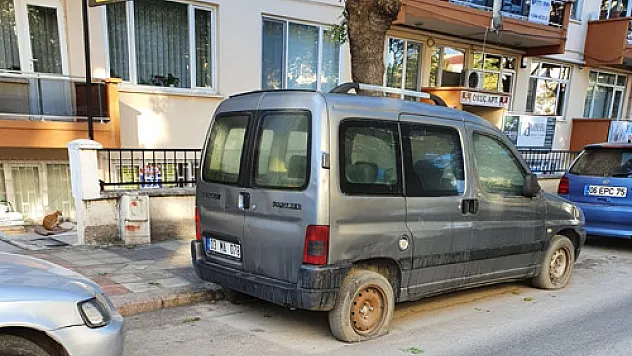 Vatandaş Diyor Ki Sahipsiz araçlara kim bakar?