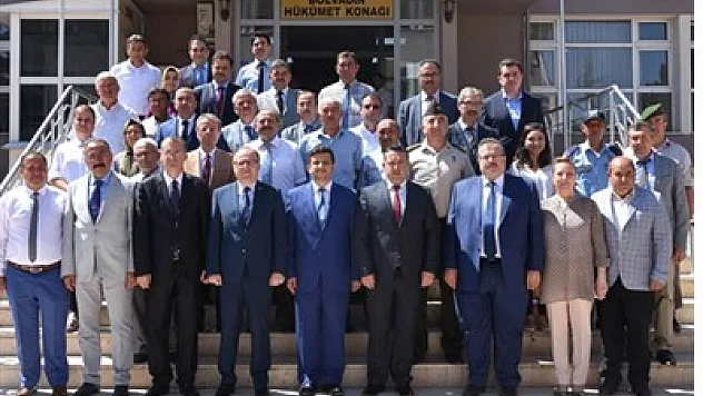 'Vatandaşa en iyi şekilde hizme etmek zorundayız'