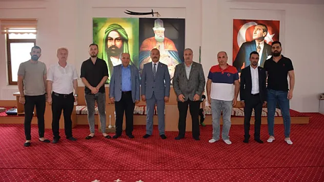 'Vatanımız şehitlerimiz ve gazilerimiz sayesinde ayakta'