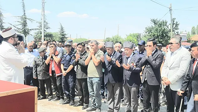 Vefat Eden Kıbrıs Gazisi Son Yolculuğuna Uğurlandı