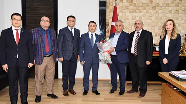 “Vergi gelirleri  ekonominin lokomotifi”