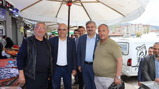 “Yalnızca iftira atanlarla, tek bir vaadi olmayanlarla aynı kefede değiliz'