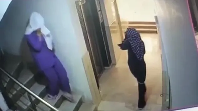 Yardım toplama bahanesiyle girdikleri evden para ve mücevher çaldılar