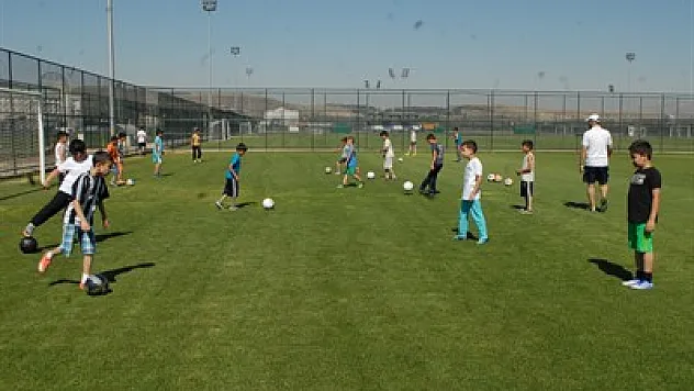 Yaz Futbol Okulu kayıtları başladı