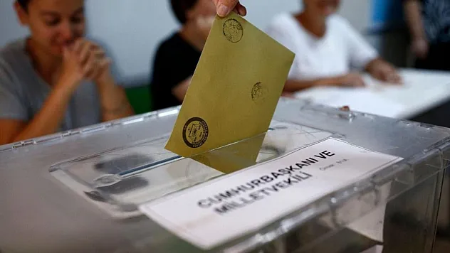 Yeni Anayasa için seçim arası