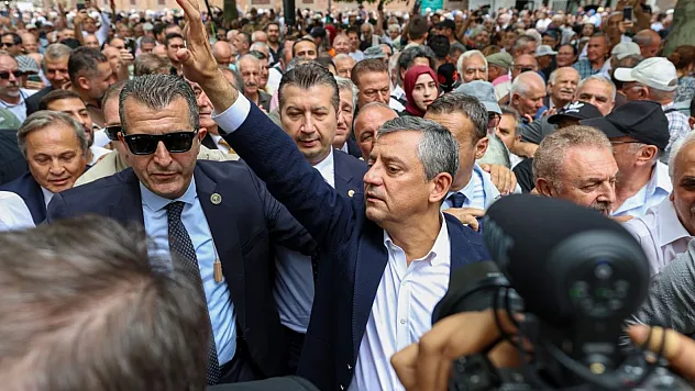 Yeni Parti Lideri Özel'den CHP Açıklaması