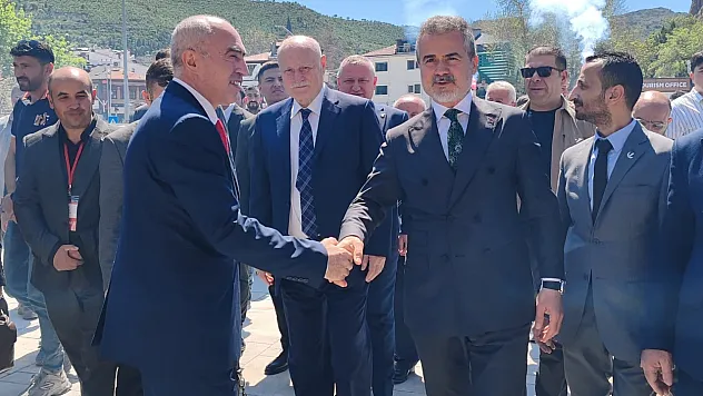 Yeniden Refahlı Eski Bakan'dan 'İsrail' Eleştirisi