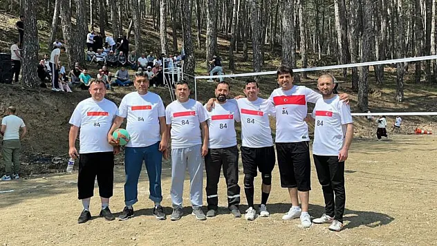 Yeniüreğil Köyünde Geleneksel Voleybol Turnuvası