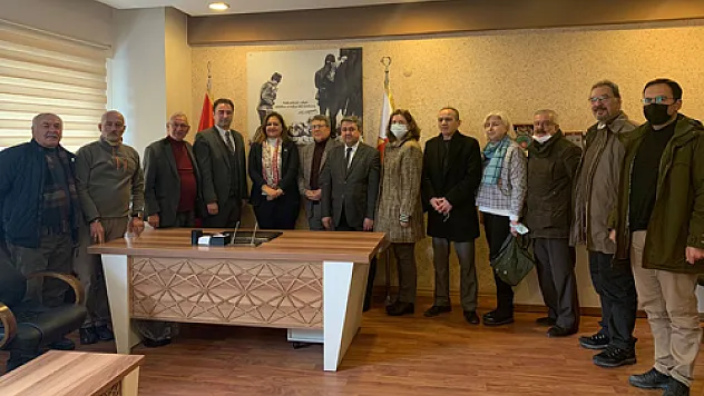 'Yerel basının feryadına kulak verilmeli'