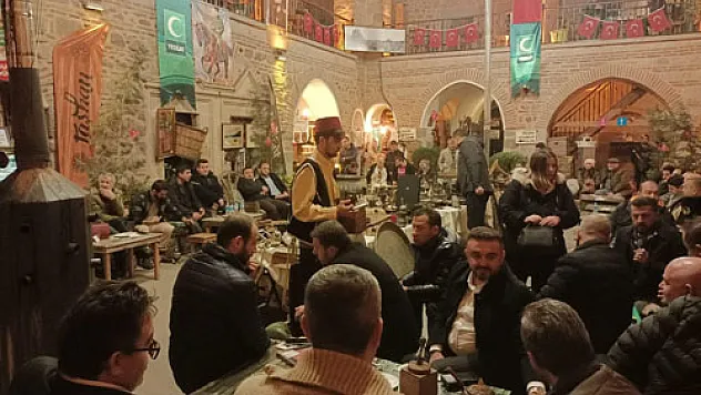 Yeşilay yararına müzayede düzenlendi