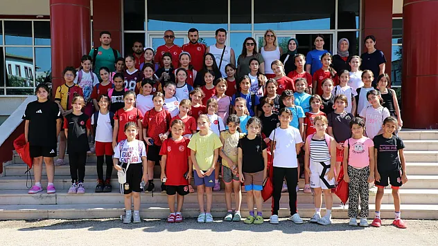 Yeterli Beslenme Gelişim Ve Performans Yüksekliği İçin Zorunlu
