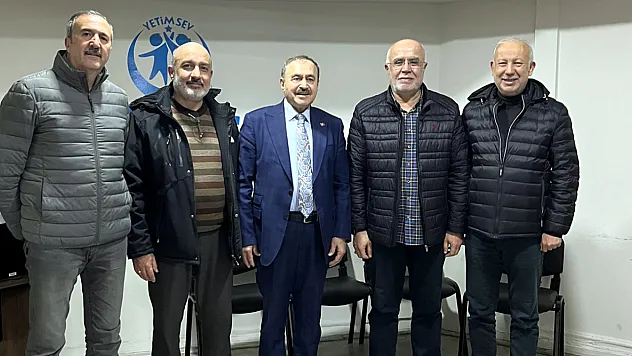 Yetimsev Vakfı Yüzlerce Çocuğu Sevindiriyor