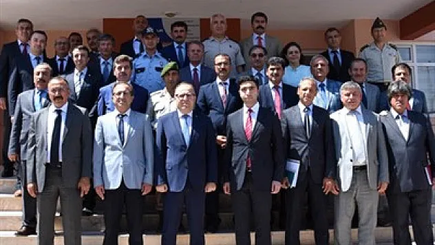 Yetkiler, vatandaşa hizmet için kullanılmalı