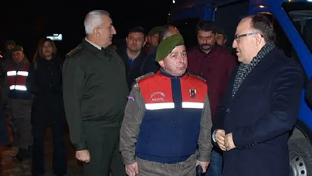 Yılbaşı nöbetindeki memurlara Vali morali