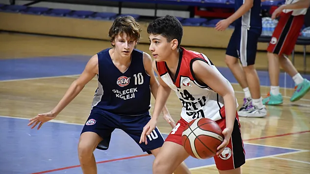 Yıldızlar Basketbol Yarı Final Müsabakaları Başladı