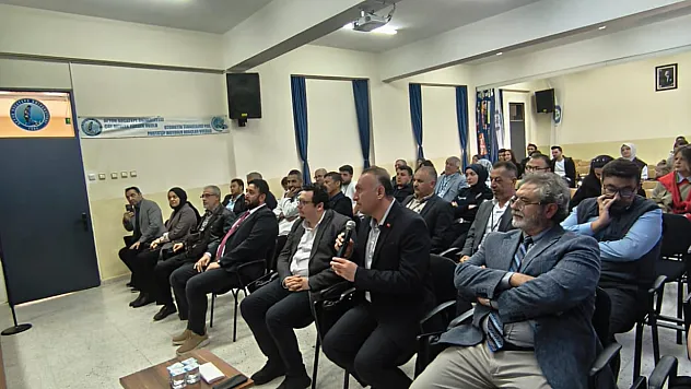 Yıllar Sonra Aynı Çatı Altında: Çay MYO Mezunları Bu Buluşmada Hasret Giderdi!