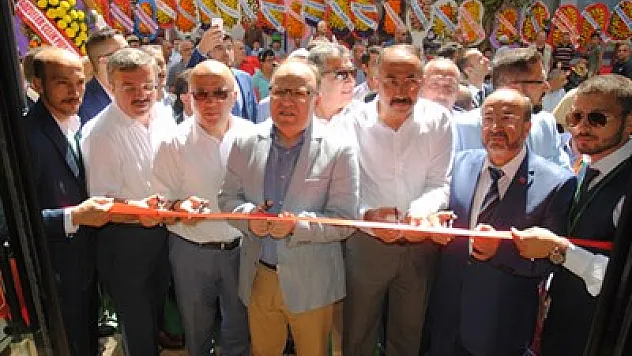 Yörükoğlu'nun 3'ncü mağazası açıldı – Kocatepe Gazetesi