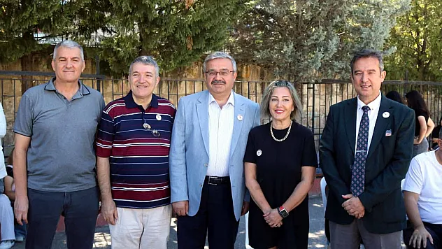 Yurdunuseven'den Eski Okuluna Büyük Destek!