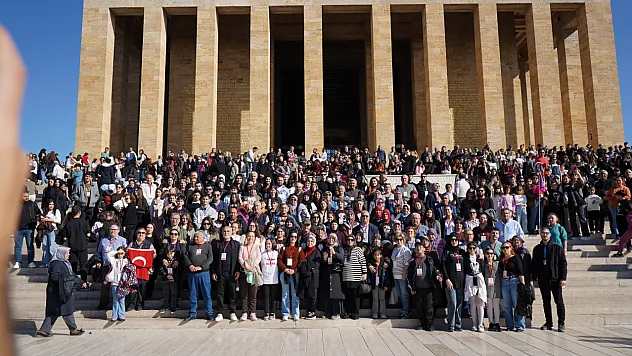 Yüzlerce Bilecikli Anıtkabir Ve Tarihi Yerleri Ziyaret Etti
