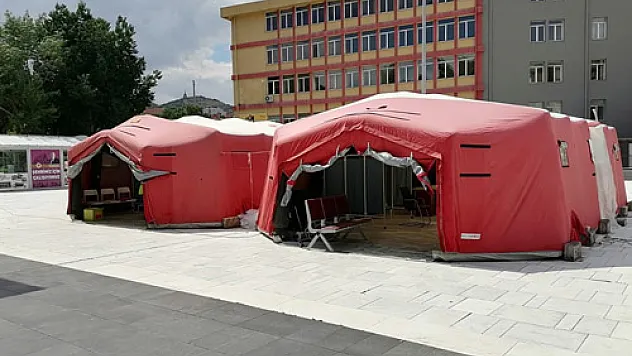 Zafer Kent Meydanı’nda AŞI ÇADIRI KURULDU