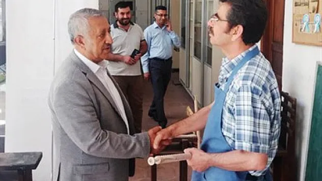 Zeybek esnafı dinledi