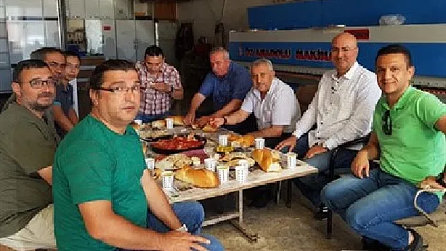Zeybek sanayi esnafını ziyaret etti