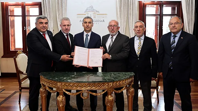 Afyon, Hayırseverler Sayesinde Bir Okul Daha Kazanıyor