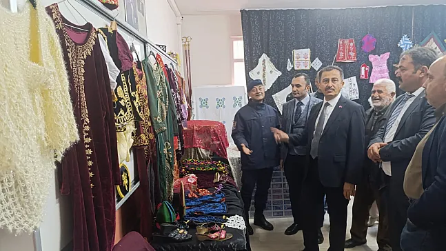 Bolvadin'de Ceylan Emet İlkokulu 'Kültür Evi' Açıldı
