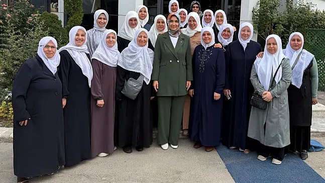 Devlet Ana Ak Yaşmaklıları Ağırladı