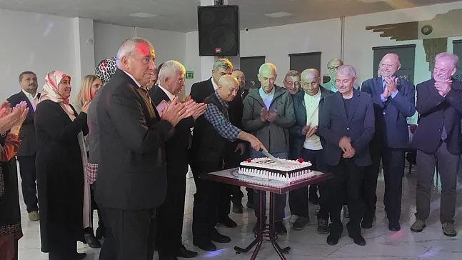 Müdür Sünnetci'den Emekli Öğretmenlere 'Meşale' Benzetmesi