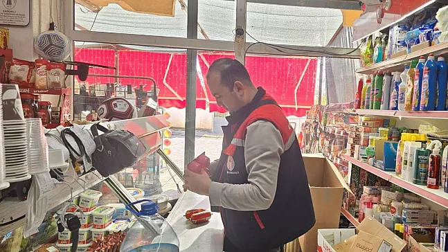 Sandıklı'da Gıda Satıcılarına Yönelik Denetimler Sürüyor