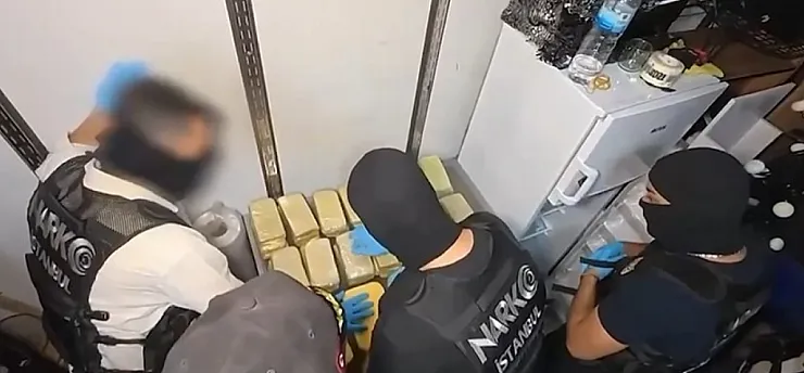15 Günde 71 İlde Uyuşturucu Operasyonu