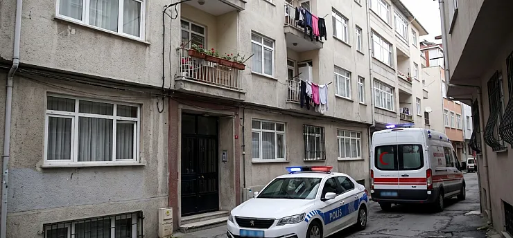 16 Yaşındaki Kızı Annesini Evde Hareketsiz Buldu