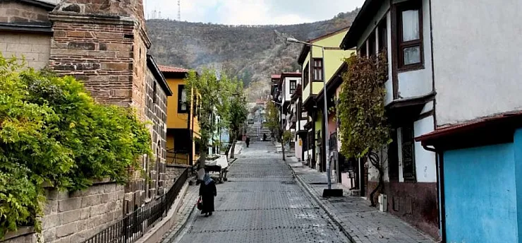 Afyon Ege mi İç Anadolu mu?