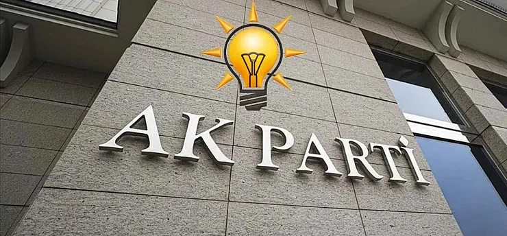AK Parti'de 4 İl Başkanı Görevden Alındı
