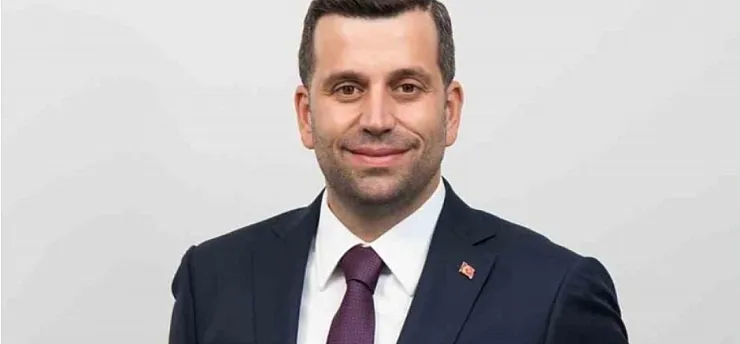 Ataşehir Belediyesi AK Parti'ye Geçti: Serdar Orhan Başkanvekili Seçildi